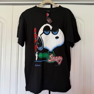 New Rare Vintage 1990s Snoopy Joe Cool Peanuts T-Shirt 90s Y2K NOS Gatlinburg
